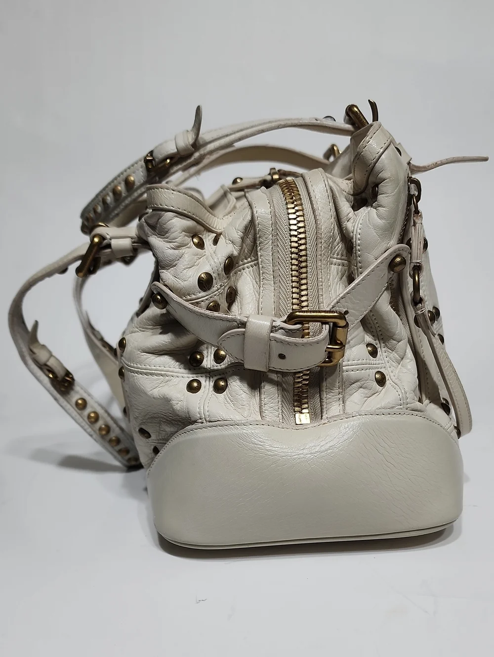 Louis Vuitton Suhali Aged Gold Rivet Hardware Tapioca Y2K Shoulder bag